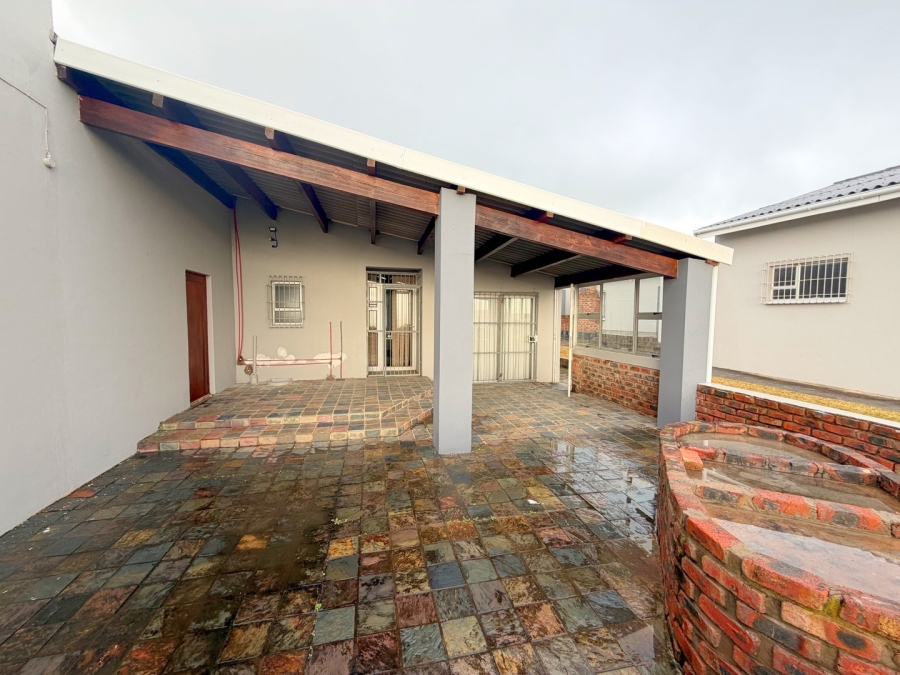 6 Bedroom Property for Sale in Hamburg Eastern Cape
